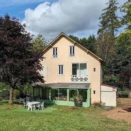 Maison Des Annees 30 - Vic-Sur-Cere - 14 Personnes Εξωτερικό φωτογραφία
